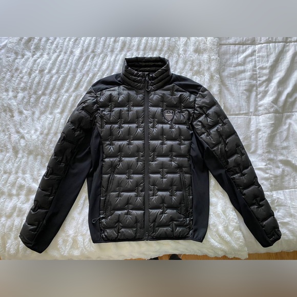 NWOT EA7 Emprio Armani Black Down Jacket - Picture 4 of 5